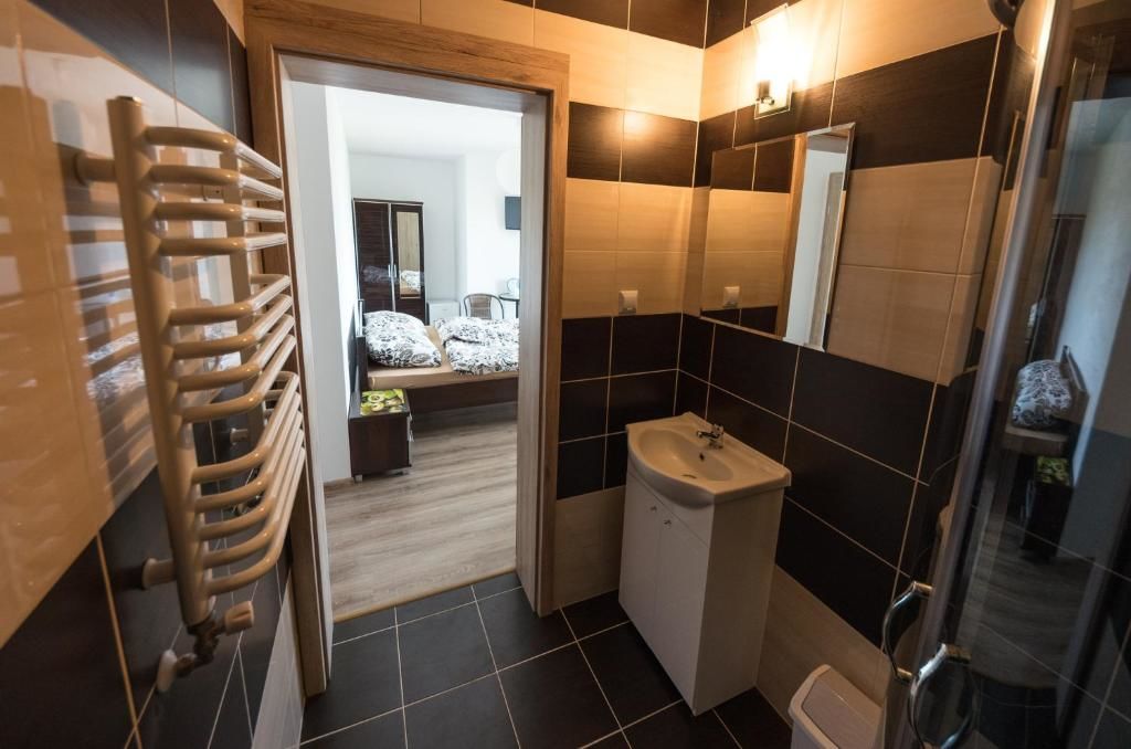 Комплексы для отдыха с коттеджами/бунгало Guest House Vipabo Нехоже