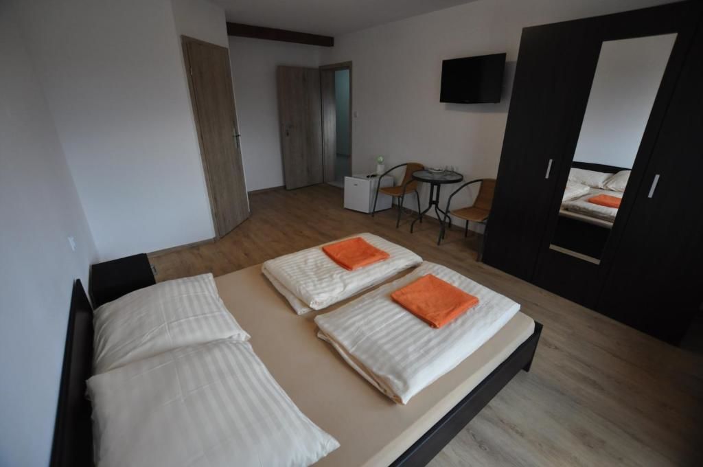 Комплексы для отдыха с коттеджами/бунгало Guest House Vipabo Нехоже